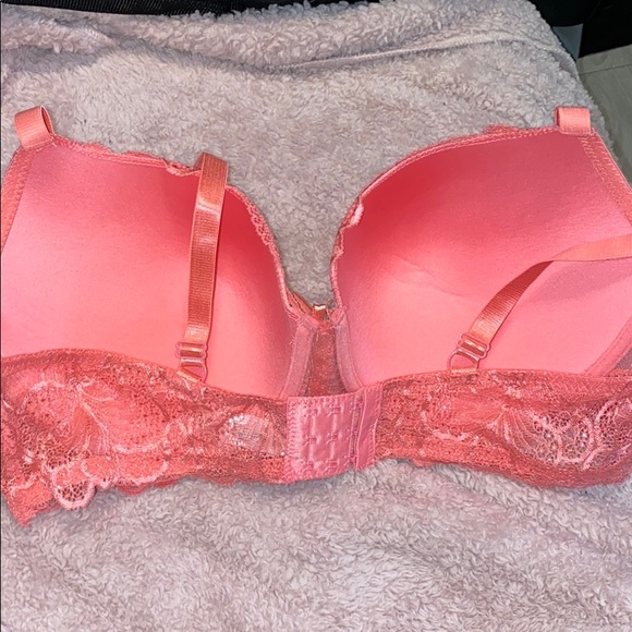 Bra - Picture 2 of 3